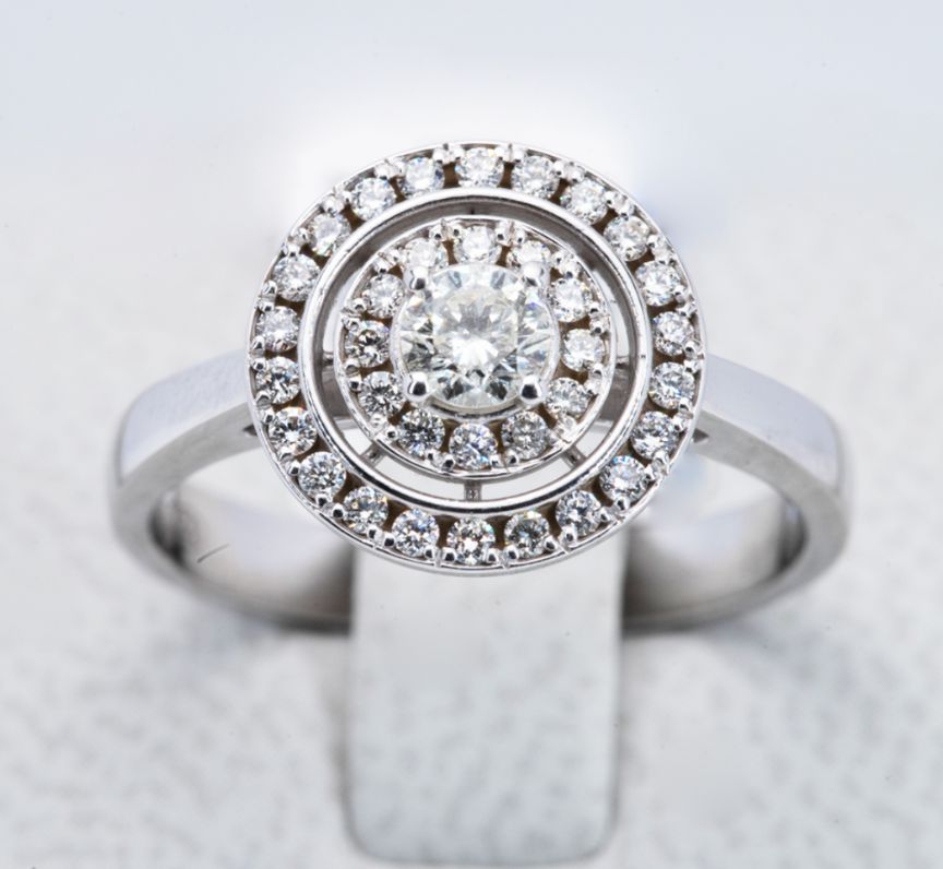 Rings | 18ct & 9ct White, Yellow & Rose Gold | Classic, Elegant & Timeless Designs | Diamond, Gemstone & Plain Bands