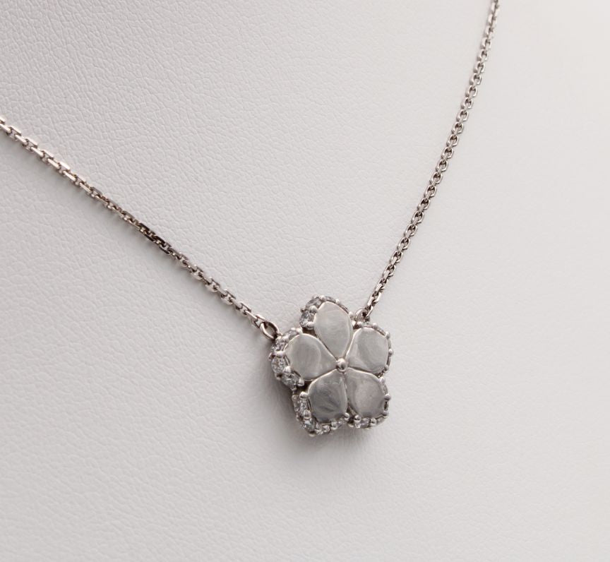Pansy Pendant and Chain in 9ct White Gold
