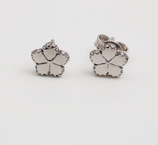 Lisa's Signature Diamond Pansy Earrings in 9ct White Gold