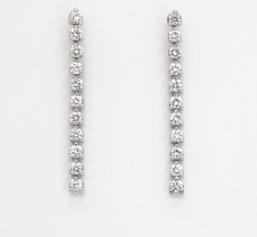 18ct White Gold Diamond Drop Earrings