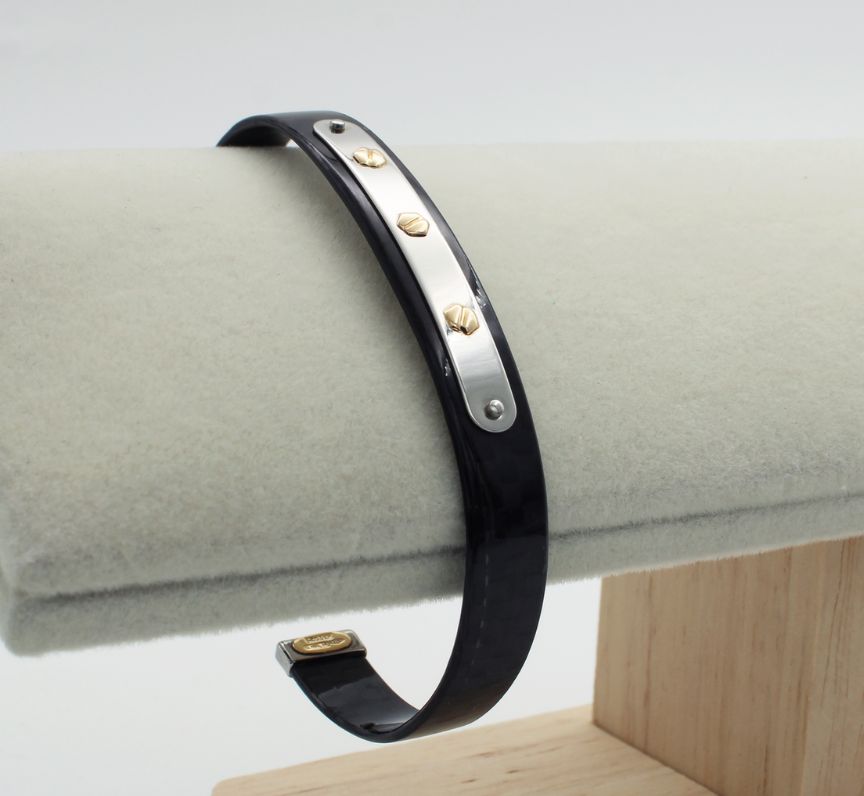 Carbon Stainless Steel Gents Bangle