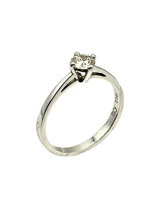 Diamond Solitaire Ring in 18k White Gold I 0.37ct