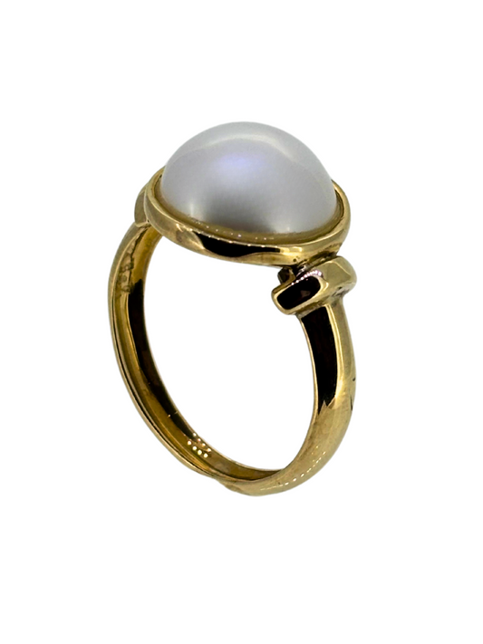 Freshwater Pearl Ring in 9kt Yellow Gold