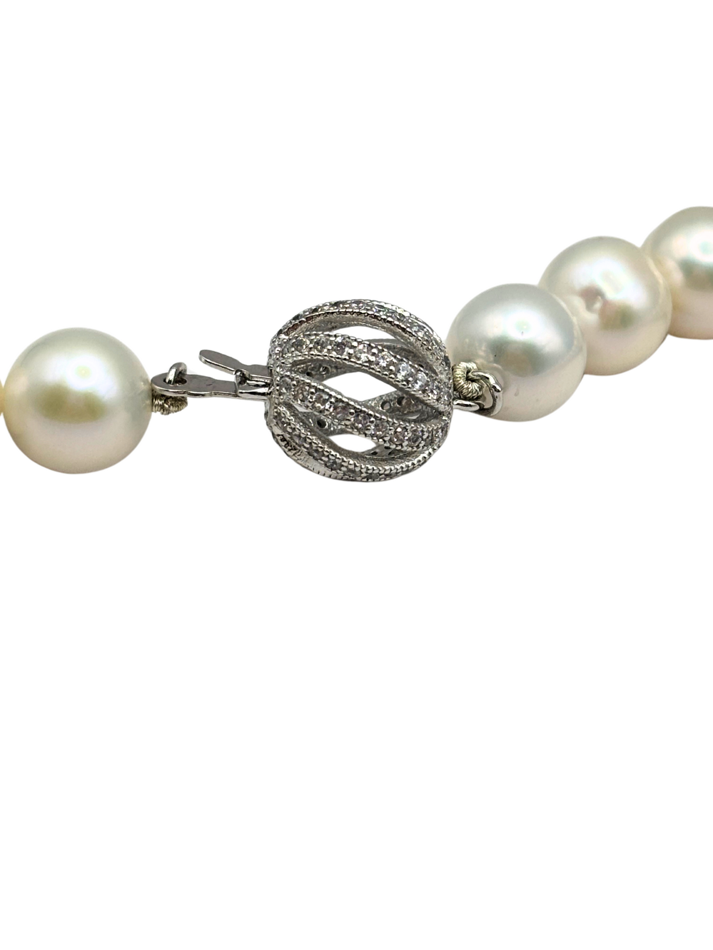 Freshwater Pearl Necklace with 10mm Pearls and Silver Clasp