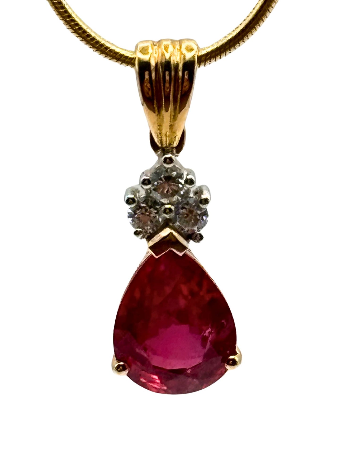 Pear-Shaped Ruby and Diamond Pendant in 18kt Gold I Ruby 2.25ct CER; Diamond 0.09ct