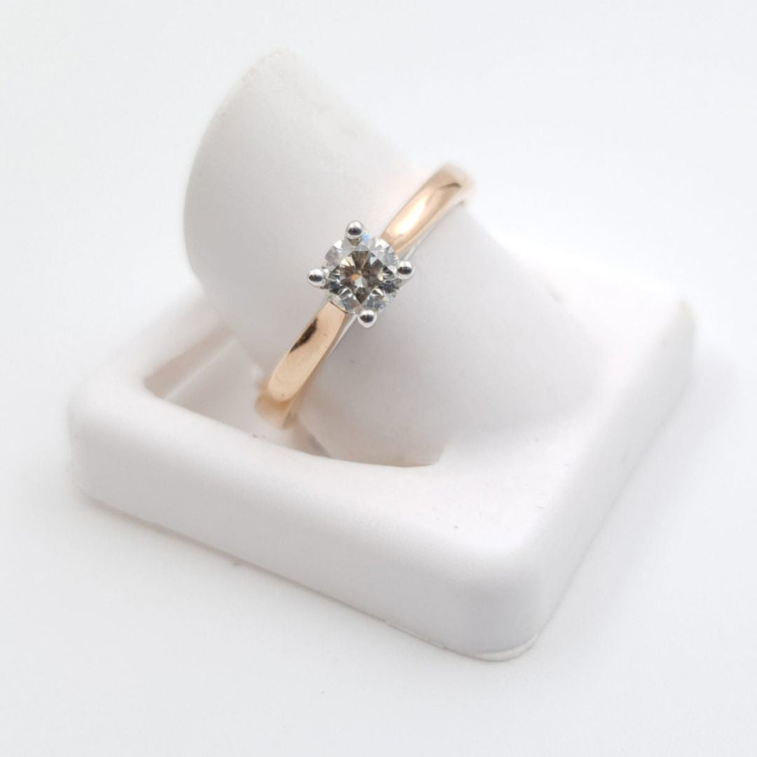18ct Yellow Gold Classic Solitaire Diamond Engagement Ring I 0.31ct total
