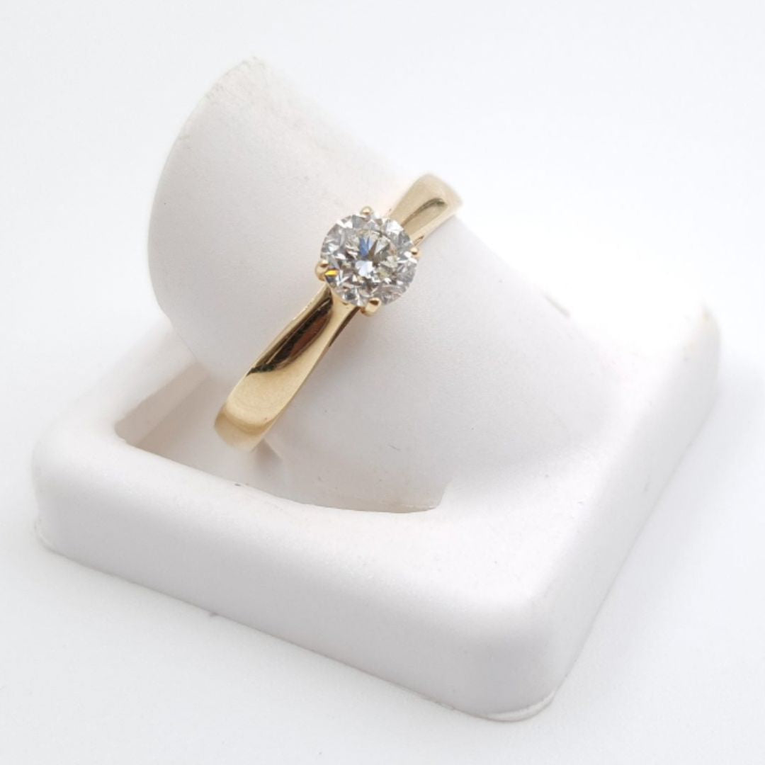 18ct Yellow Gold Solitaire Diamond Engagement Ring (0.5ct)