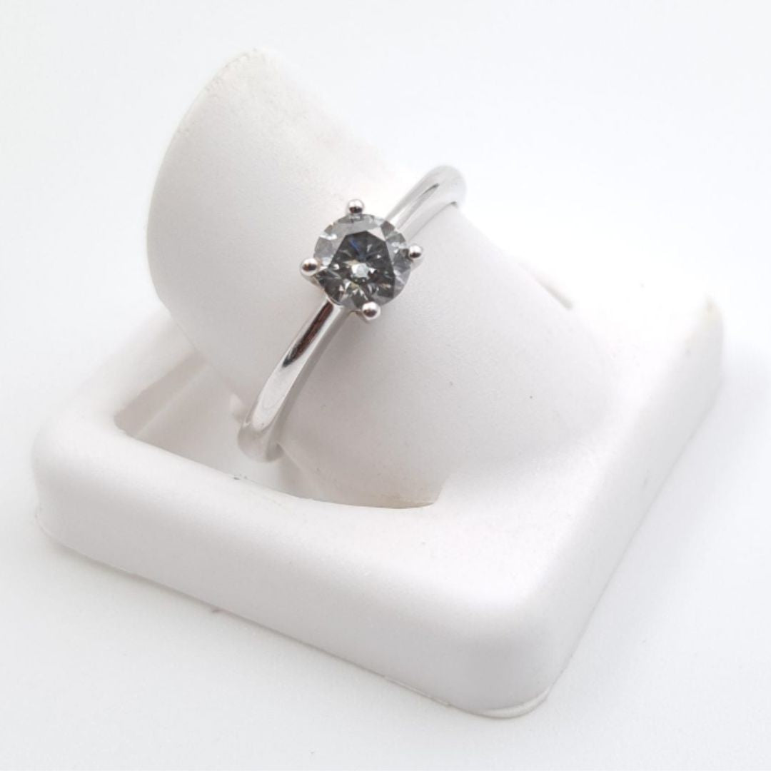 18ct White Gold Solitaire Diamond Engagement Ring (0.42ct)