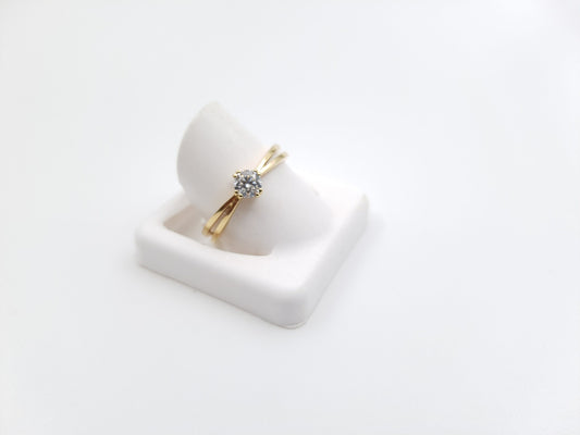 Classic Solitaire Diamond Engagement Ring in 18ct Yellow Gold I 0.3ct total