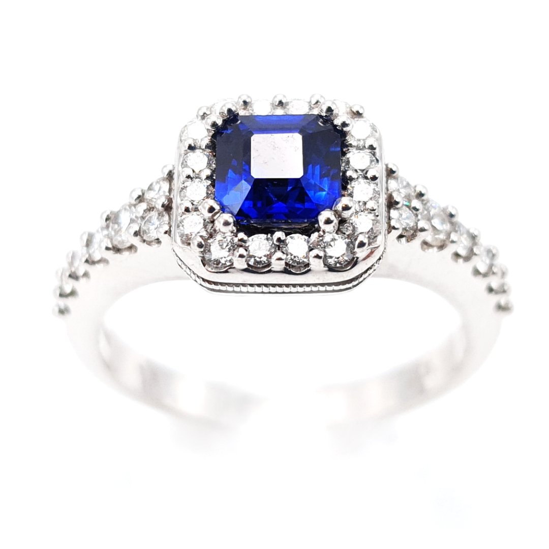 18ct White Gold Princess Cut Blue Sapphire and Diamond Halo Ring I 0.44ct Diamond & 0.81ct Blue Sapphire total