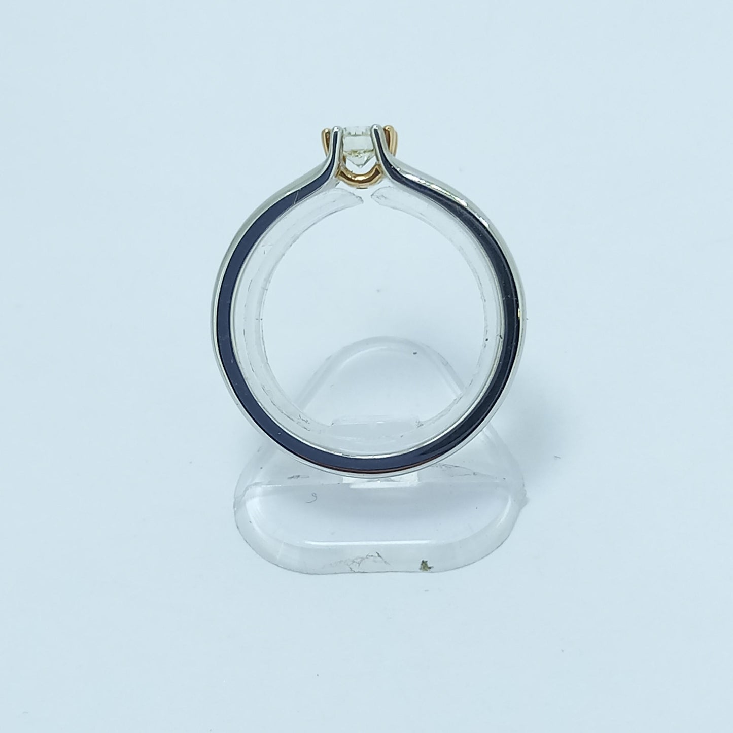 18ct white gold double 4 claw grooved shank diamond ring 1B95