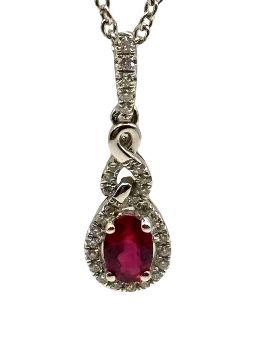 Oval Ruby and Diamond Pendant I Ruby 0.56ct I Diamonds 0.13ct