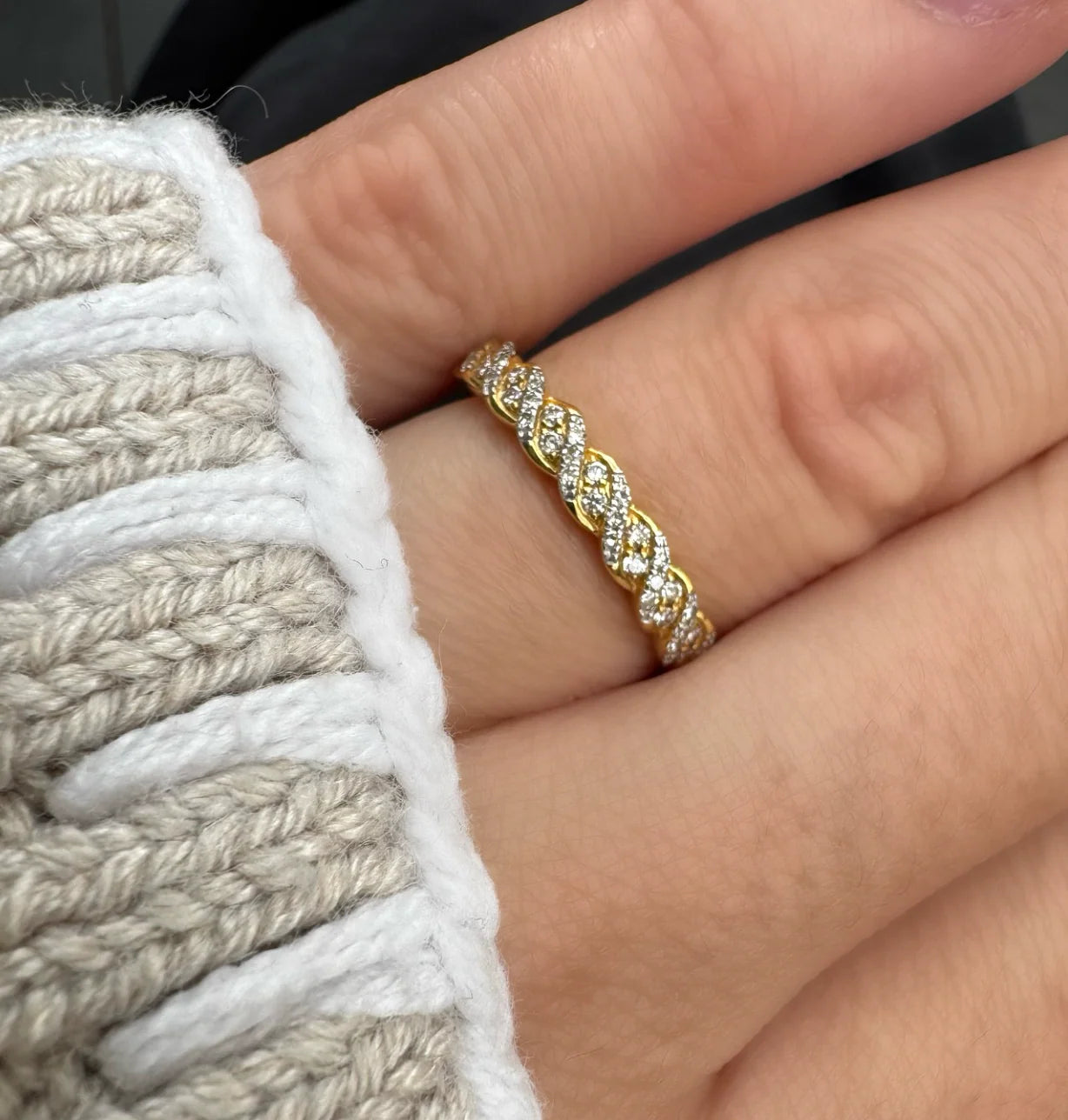 Eminence Pinks Twist Ring