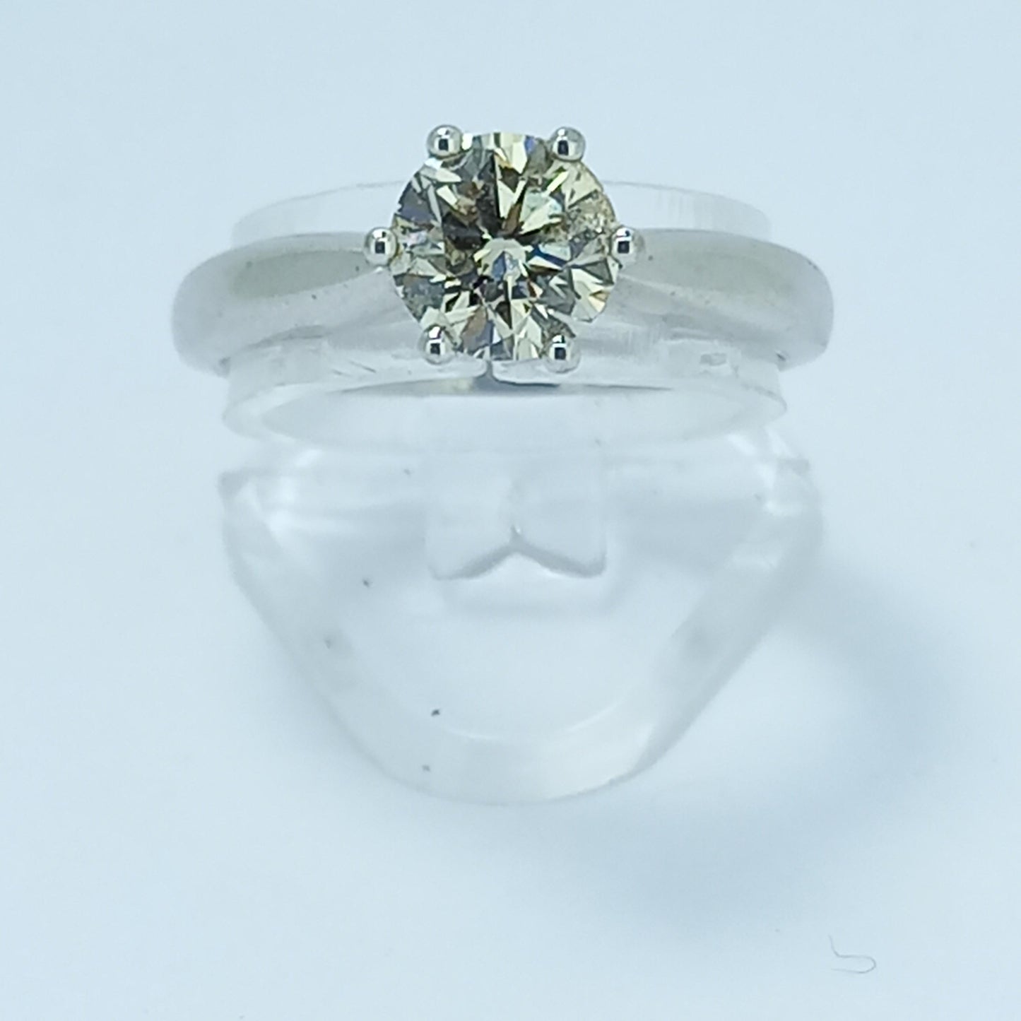 18ct white gold double 6 claw diamond ring 1B77